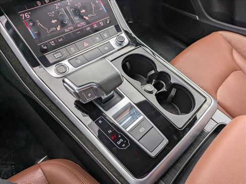 Used 2022 Audi Q7 Premium Plus image 12