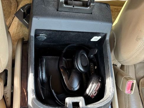 Used 2012 Cadillac Escalade ESV Luxury image 23