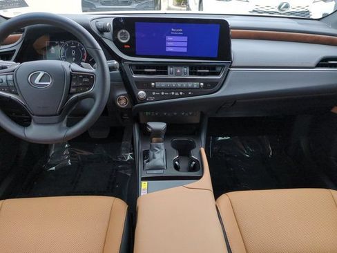 Certified 2025 Lexus ES 350 w/ Premium Package FWD image 13