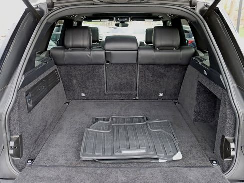 Used 2017 Land Rover Range Rover Supercharged image 39