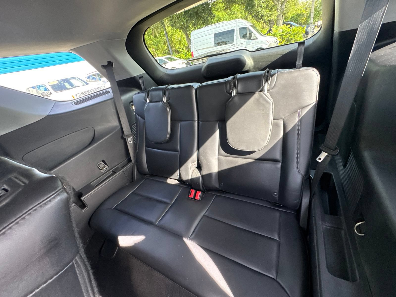 Used 2021 Ford Explorer XLT w/ Equipment Group 202A RWD image 20
