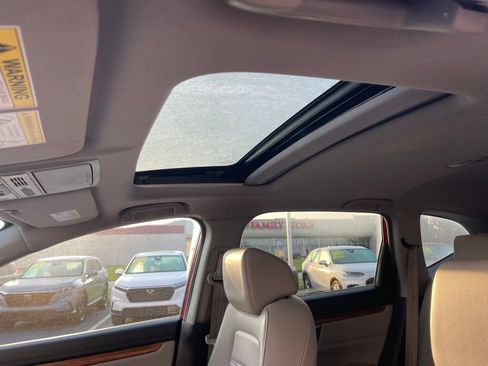 Used 2020 Honda CR-V Touring image 9