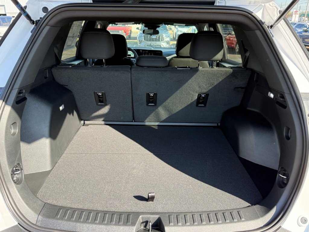 New 2027 Chevrolet Equinox LT FWD image 16