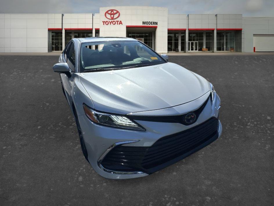 Certified 2023 Toyota Camry XLE w/ Navigation Package FWD image 8