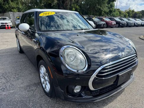 Used 2017 MINI Cooper Clubman image 3