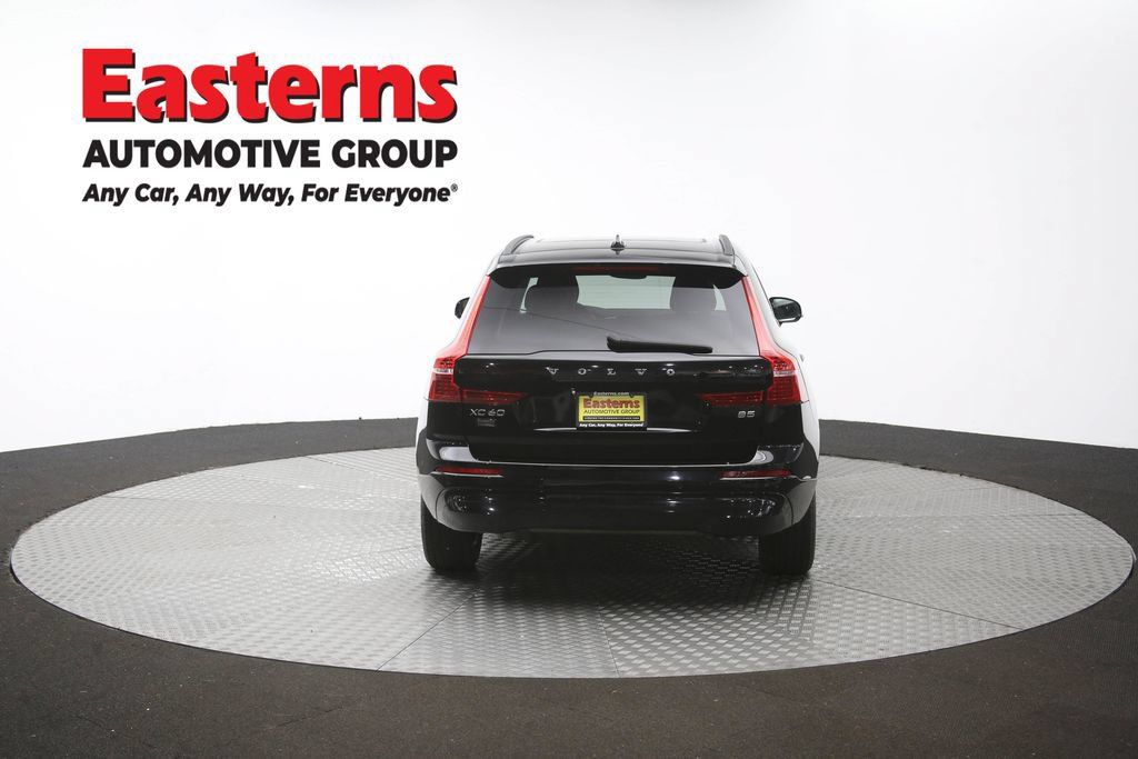 Used 2023 Volvo XC60 B5 Core FWD image 36