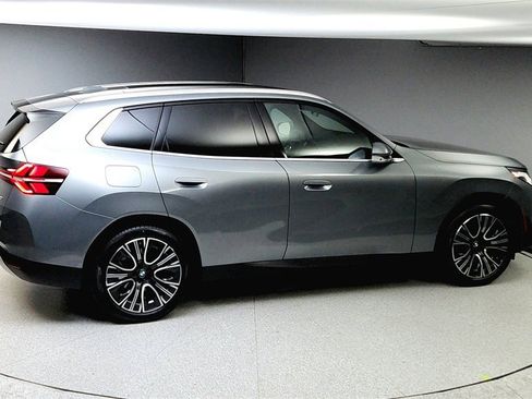 Used 2025 BMW X3 xDrive30i w/ Premium Package image 16