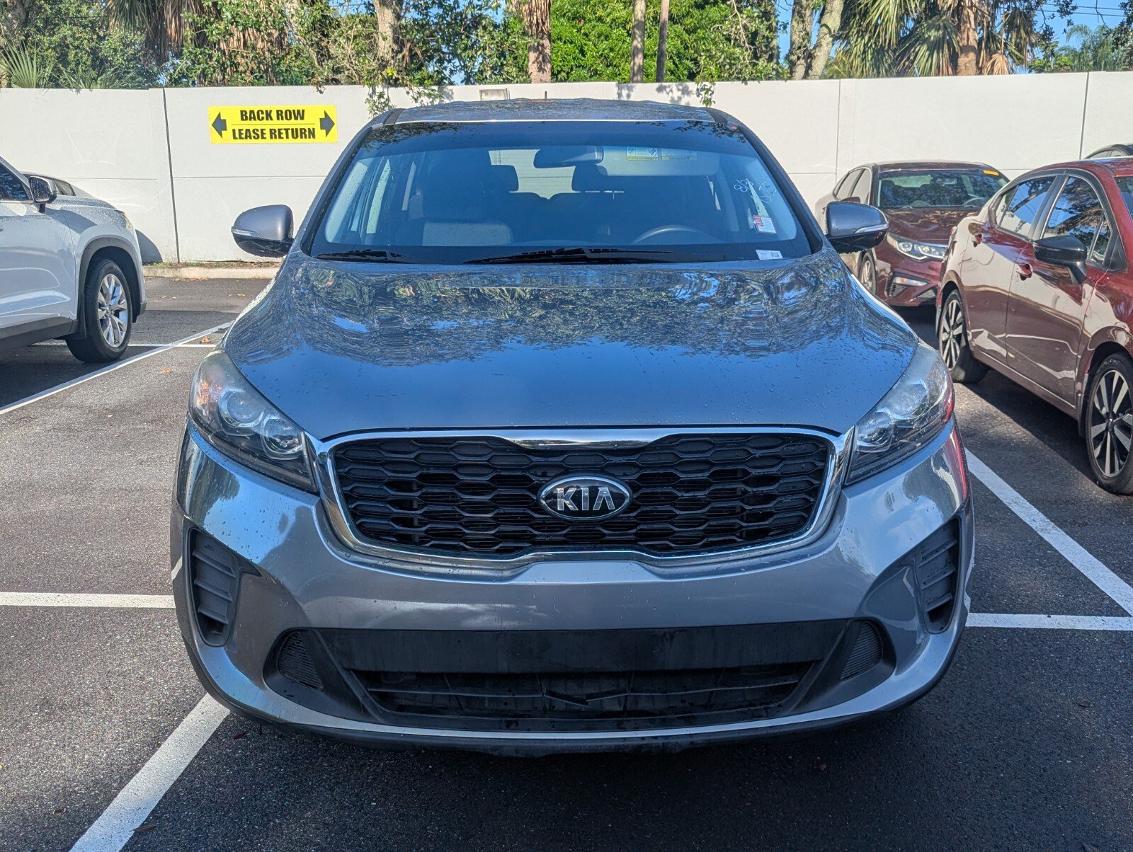 Used 2020 Kia Sorento LX FWD image 2