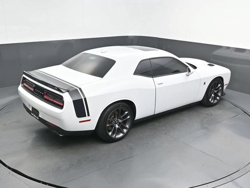 Used 2023 Dodge Challenger R/T Scat Pack w/ Plus Package RWD image 31