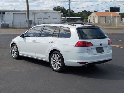 Used 2016 Volkswagen Golf SE w/ Lighting Package