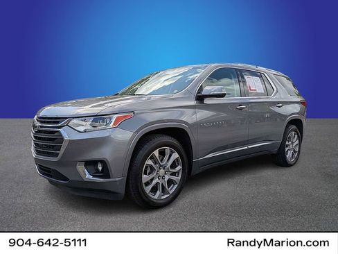 Used 2019 Chevrolet Traverse Premier w/ Driver Confidence II Package FWD image 1