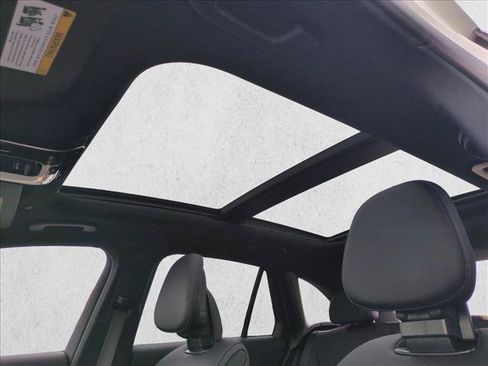 Certified 2025 Mercedes-Benz GLC 350e 4MATIC image 19