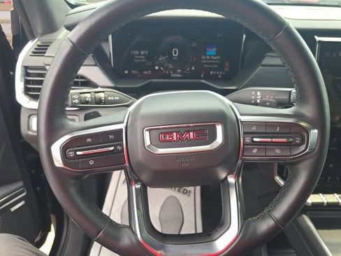 Used 2024 GMC Acadia Elevation AWD/4WD image 24