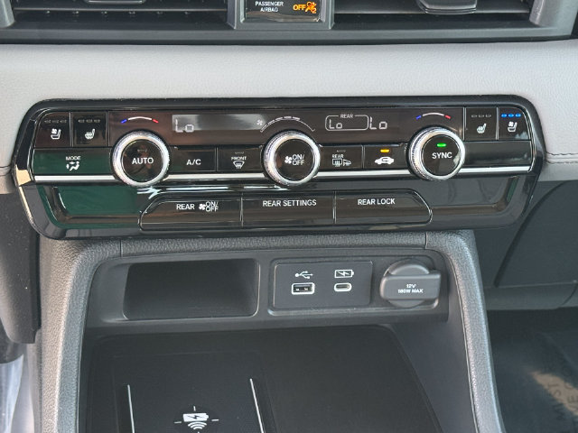 Used 2023 Honda Pilot Elite image 22