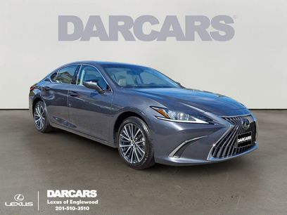Used 2025 Lexus ES 350 w/ Premium Package