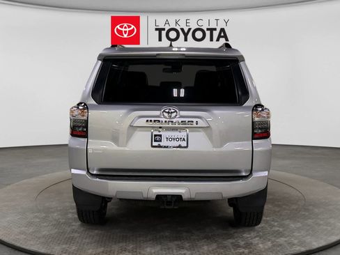 Used 2023 Toyota 4Runner SR5 Premium w/ Moonroof Package AWD/4WD image 7
