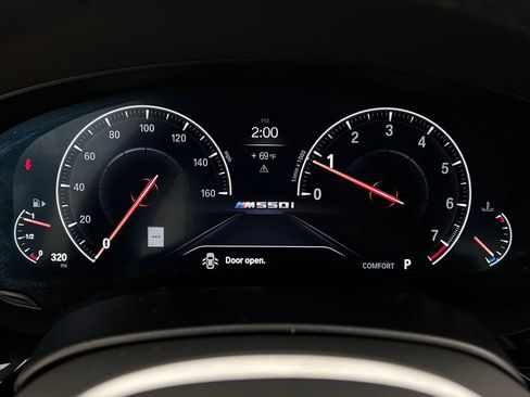 Used 2019 BMW M550i xDrive w/ Premium Package 2 image 18