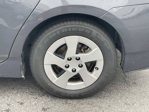 Used 2013 Toyota Prius Two FWD image 12