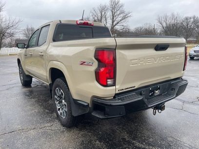 Used 2023 Chevrolet Colorado Z71 w/ Z71 Convenience Package 2