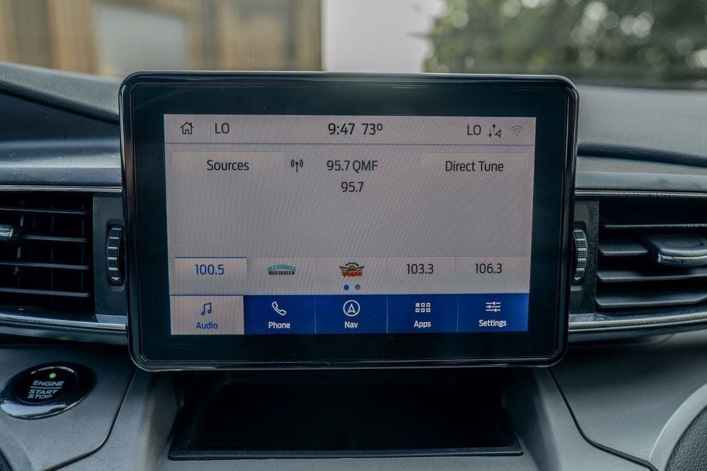 Used 2020 Ford Explorer XLT w/ Equipment Group 202A AWD/4WD image 31