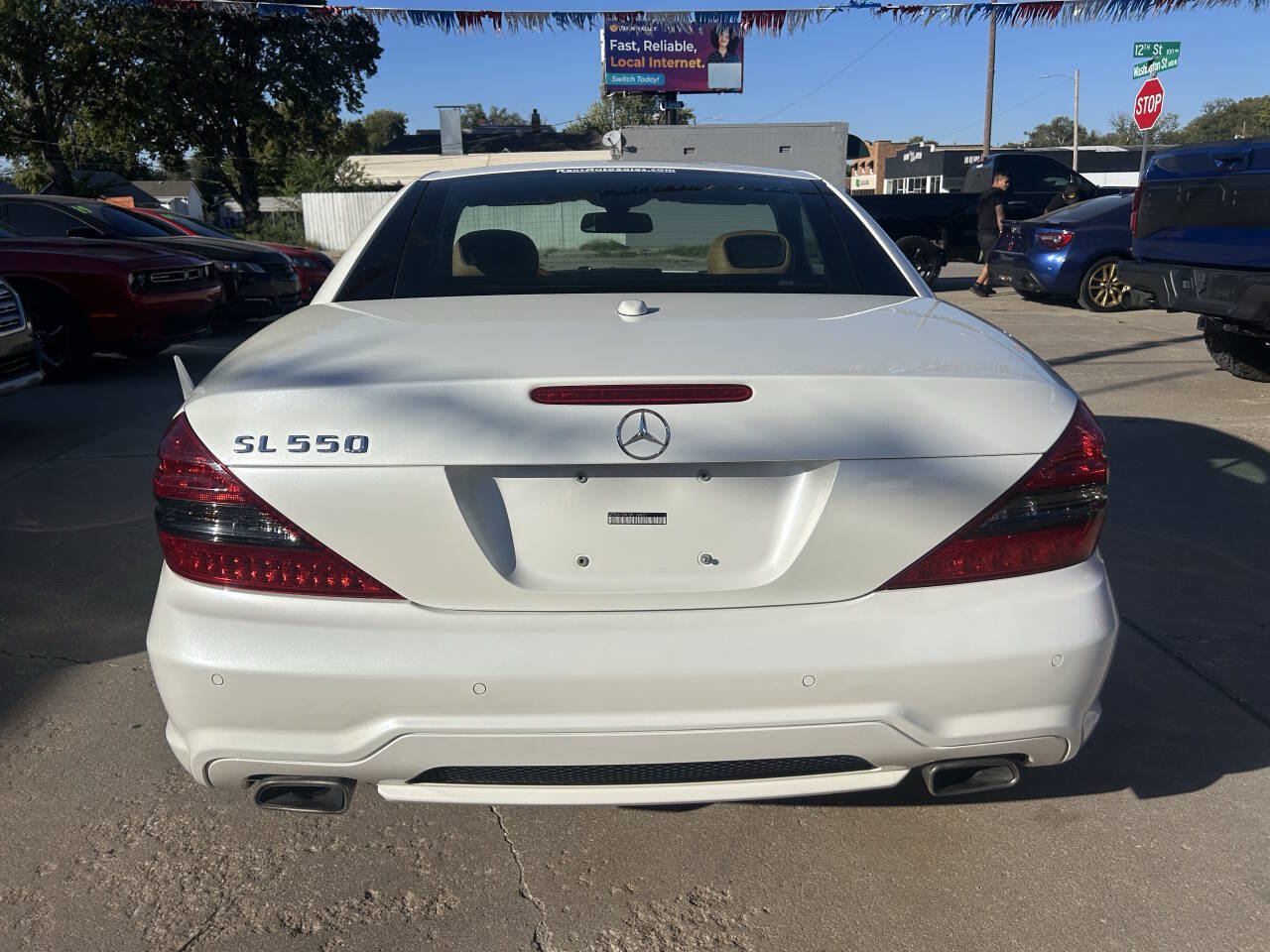 Used 2011 Mercedes-Benz SL 550 image 6
