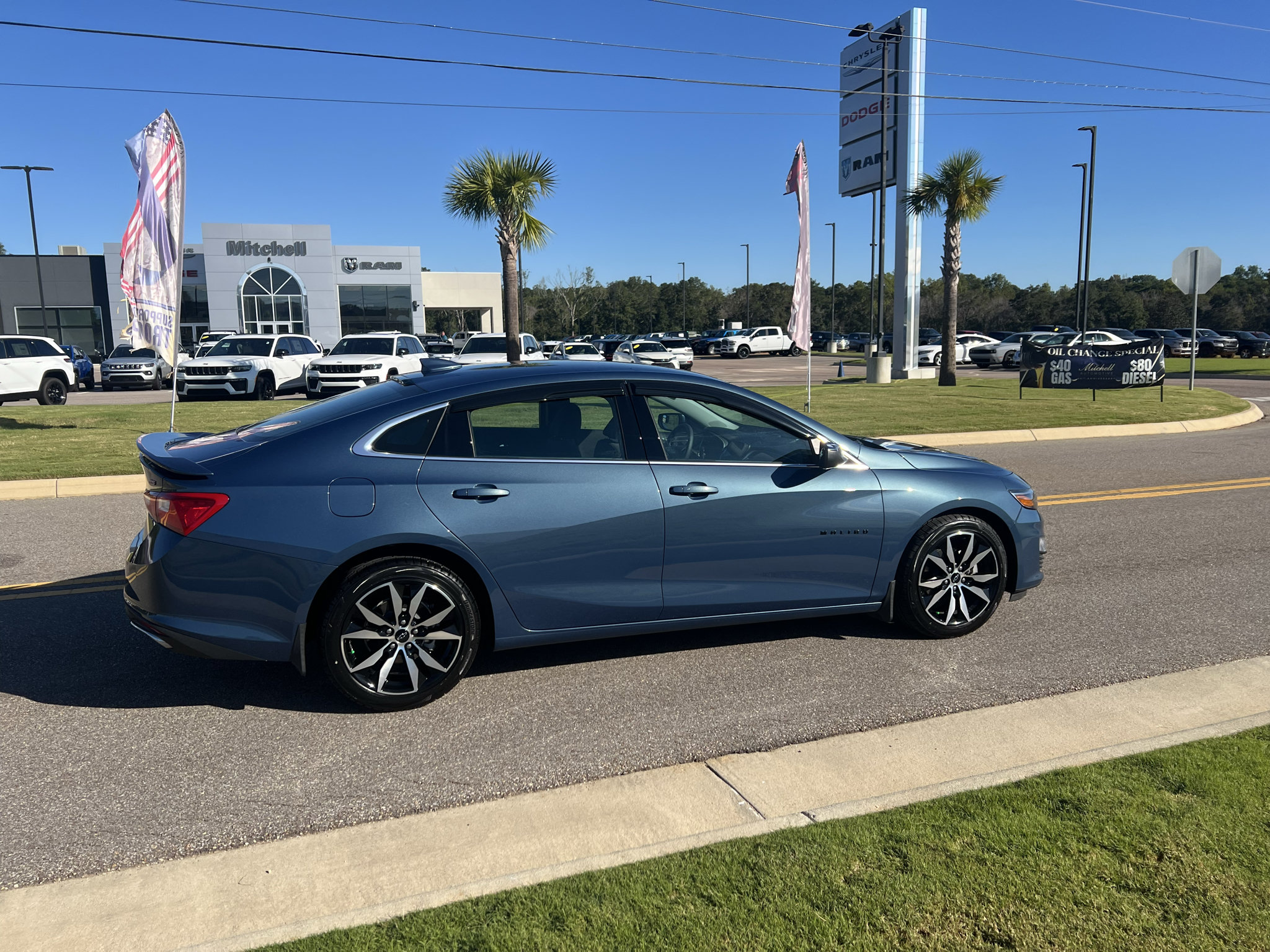 Used 2024 Chevrolet Malibu RS FWD image 6