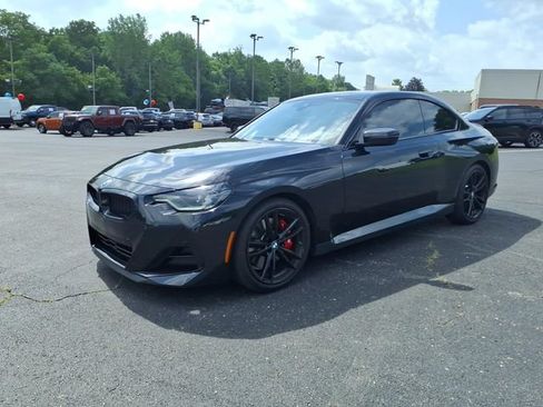 Used 2022 BMW 230i Coupe w/ Premium Package 2 RWD image 3