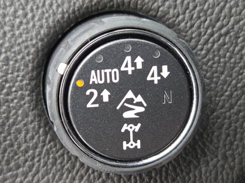 Used 2022 Chevrolet Colorado ZR2 image 4