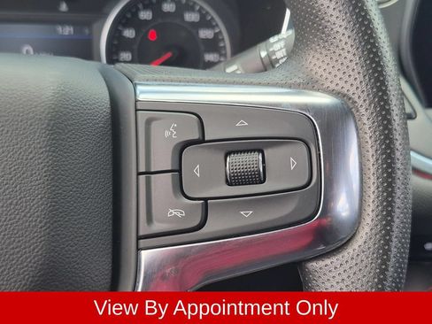 Used 2025 Chevrolet Blazer LT FWD image 16