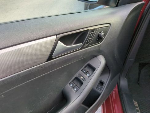 Used 2018 Volkswagen Jetta S FWD image 6