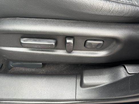 Certified 2025 Honda Passport EX-L image 10
