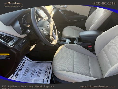 Used 2017 Hyundai Santa Fe Sport w/ 2.4L Value Package 06 image 10