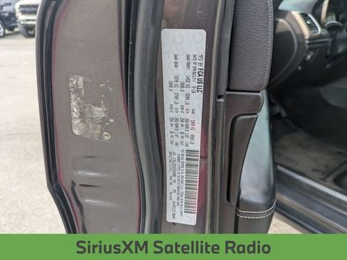 Used 2017 Jeep Grand Cherokee Limited w/ Luxury Group II image 33