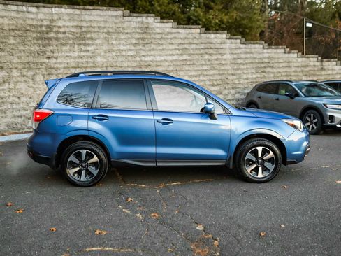 Used 2017 Subaru Forester 2.5i Limited image 4