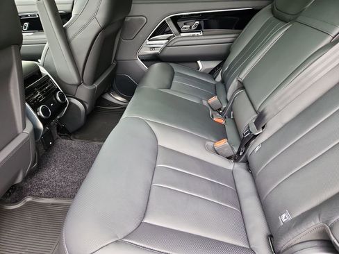 New 2026 Land Rover Range Rover Long Wheelbase SE AWD/4WD image 5