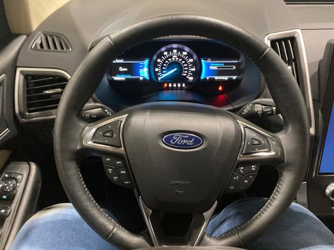 Used 2022 Ford Edge ST-Line image 23