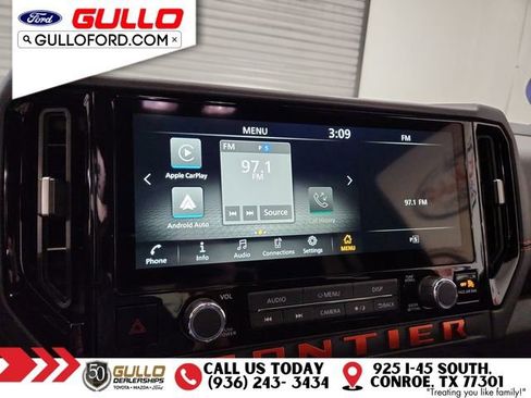 Used 2025 Nissan Frontier PRO-4X w/ Interior Protection Package image 26