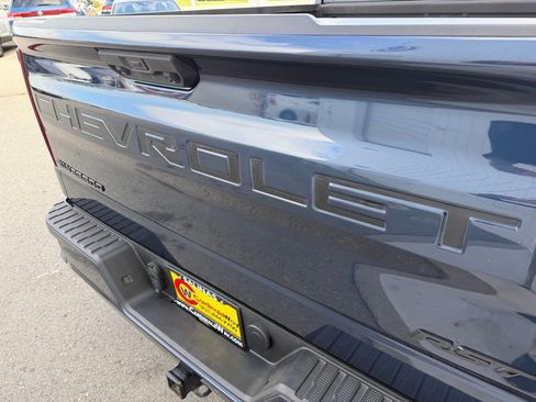 Used 2022 Chevrolet Silverado 1500 RST AWD/4WD image 11