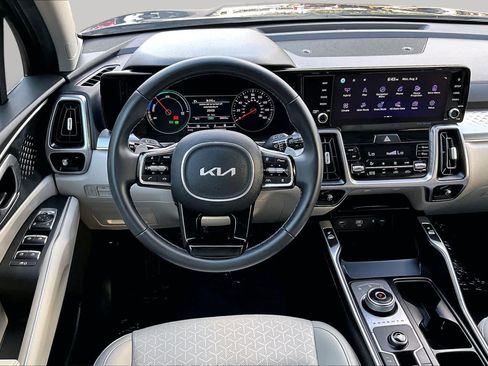 Used 2023 Kia Sorento EX FWD image 6