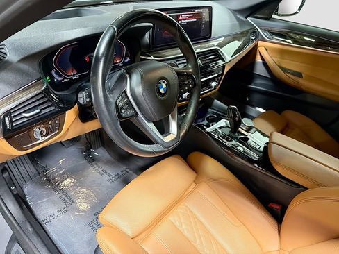 Used 2021 BMW 530i w/ Premium Package RWD image 26