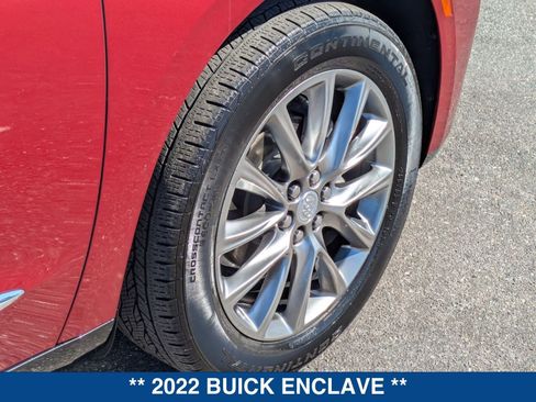 Used 2022 Buick Enclave Essence image 12