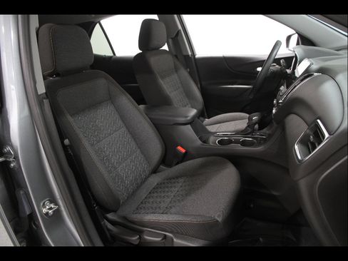 Certified 2024 Chevrolet Equinox LT FWD image 17