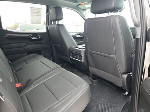 Used 2022 Chevrolet Silverado 1500 LTZ AWD/4WD image 44