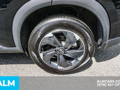 Used 2025 Nissan Rogue SV AWD/4WD image 17