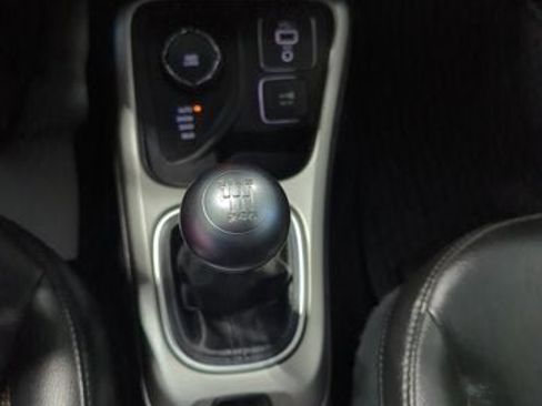 Used 2020 Jeep Compass Latitude w/ Cold Weather Group image 18
