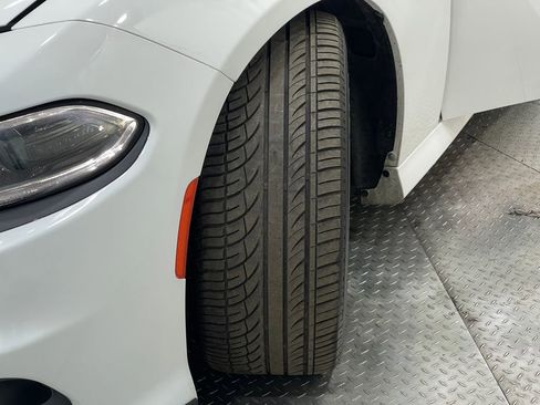 Used 2019 Dodge Charger Scat Pack w/ Dynamics Package image 38