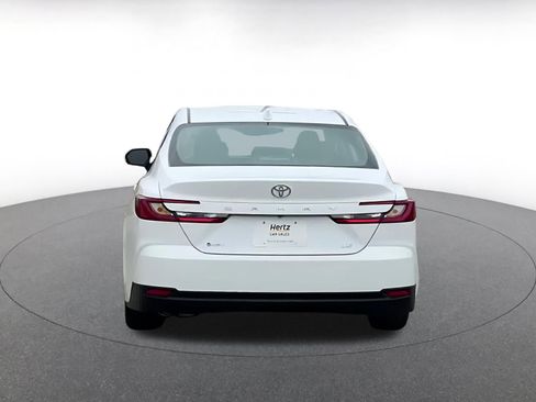 Used 2025 Toyota Camry LE image 14