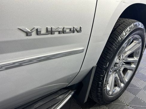 Used 2018 GMC Yukon SLT w/ Premium Edition AWD/4WD image 5