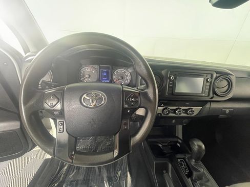 Used 2019 Toyota Tacoma SR5 image 14