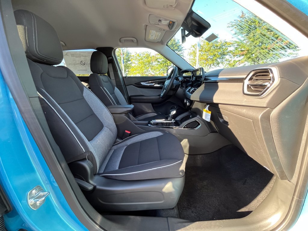 New 2026 Chevrolet TrailBlazer LT w/ Convenience Package AWD/4WD image 27